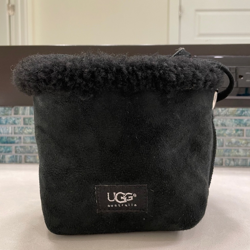UGG Reversible Bucket Bag